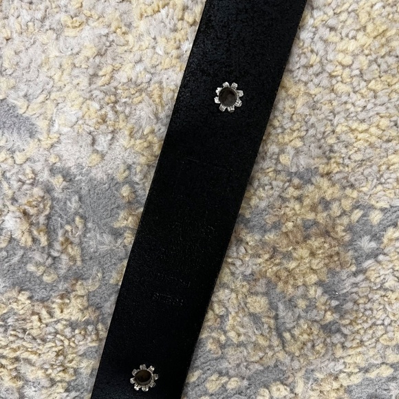 EUC GAP Black Leather Belt Size 34 - Picture 4 of 6